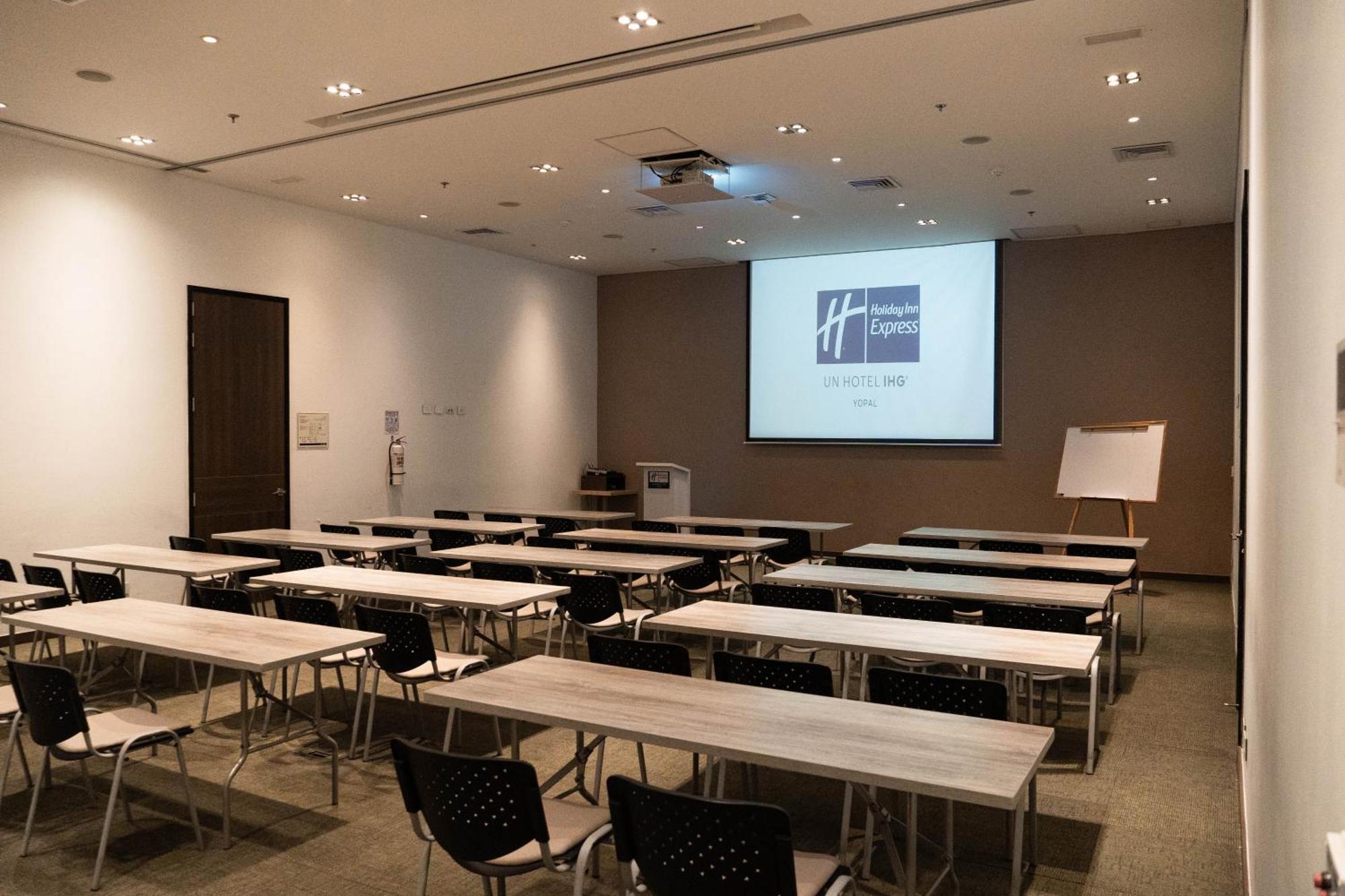 Holiday Inn Express Yopal By Ihg Εξωτερικό φωτογραφία