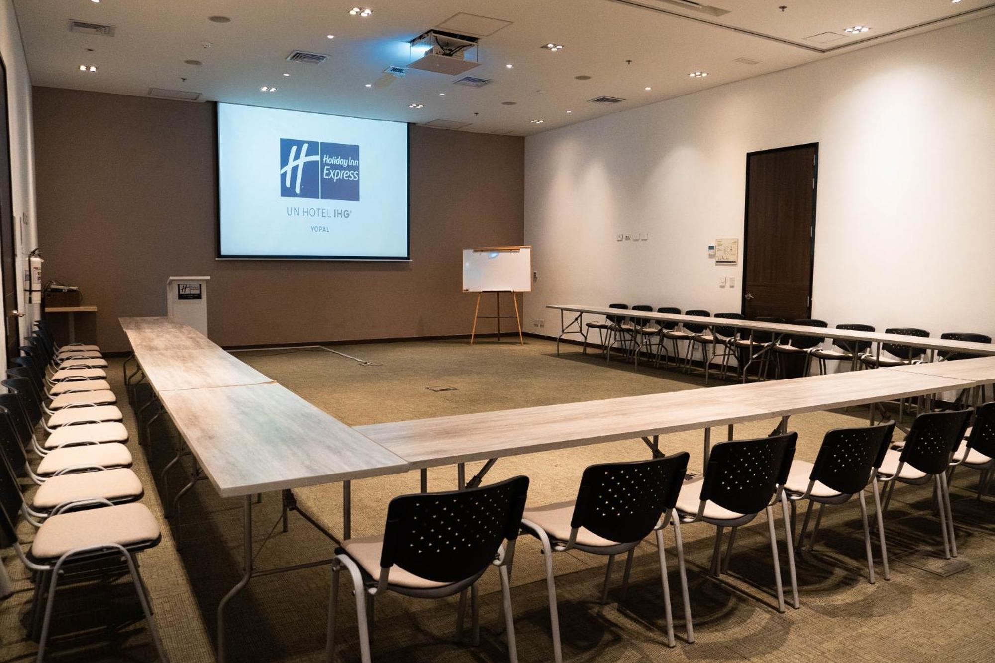 Holiday Inn Express Yopal By Ihg Εξωτερικό φωτογραφία